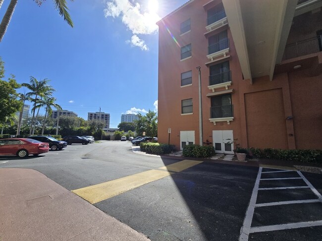 Foto del edificio - Beautiful 2 Bed 2 Bath Condo in West Palm ...