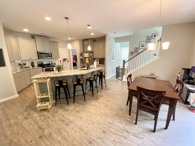 Foto del edificio - Single Family Home for Rent in Palmetto Point