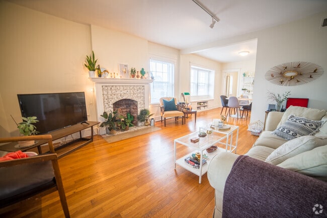 Building Photo - 4154 McGee St