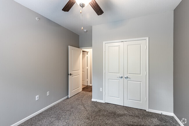 2BR, 2BA - 1087SF - The Retreat at Tiffany Woods