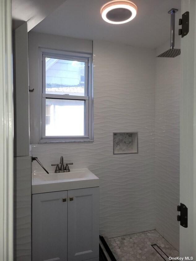 Foto principal - 95-22 Lefferts Blvd
