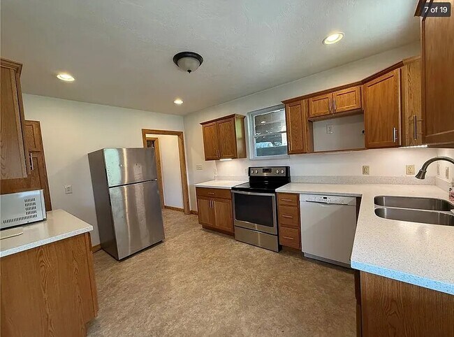 Foto del edificio - 635 Valley St