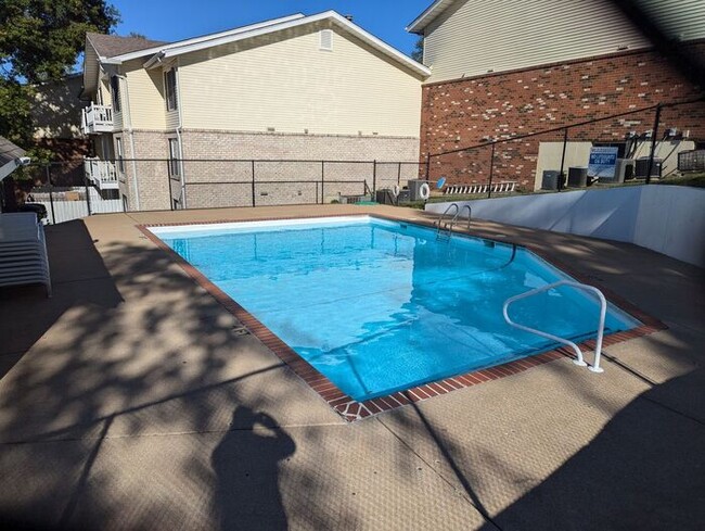 Foto del edificio - St. Charles Condo, Large Living Room, Priv...