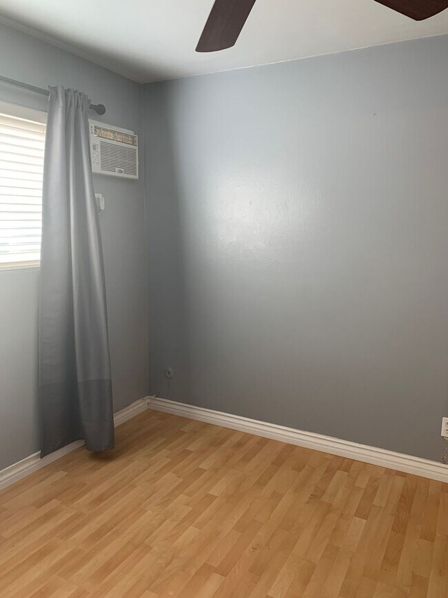 Foto del edificio - PRIME WEHO LOCATION- 1BEDROOM CONDO FOR LEASE