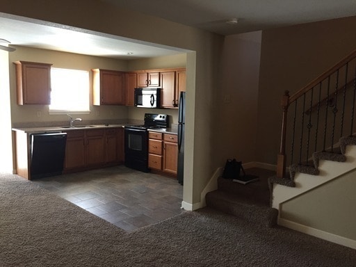 Building Photo - Two bedroom, Two and one-half bath townhou...