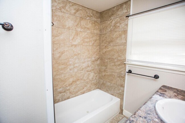 Foto del edificio - 2702 38th St