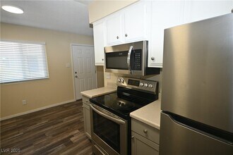 Building Photo - 2508 N McCarran St