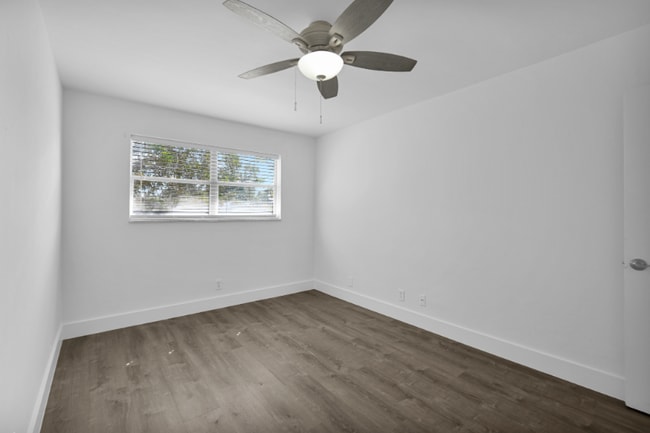 Photo - 4051 NE 13th Ave Apartment