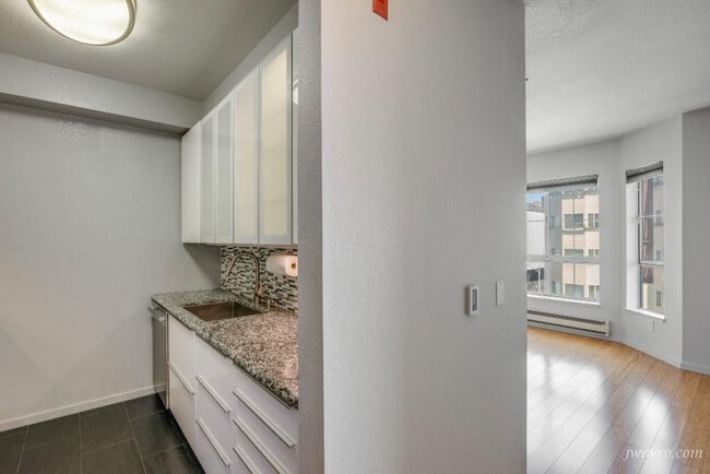 Building Photo - 603 Natoma St