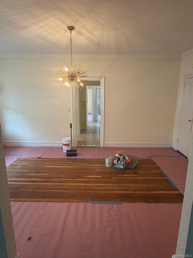 Building Photo - 37 Courter Ave