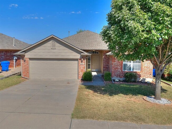 Building Photo - 2417 Arbor Dr