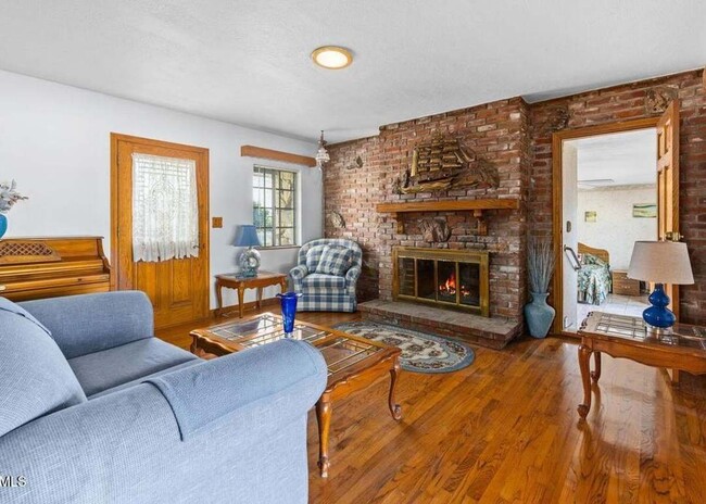 Building Photo - 1331 E Marbury St