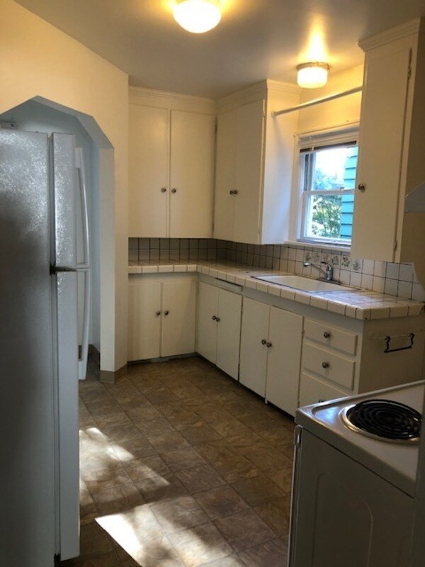 Foto del edificio - 6849 16th Ave NE