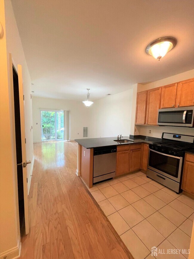 Foto del edificio - 1118 Giordano Ave