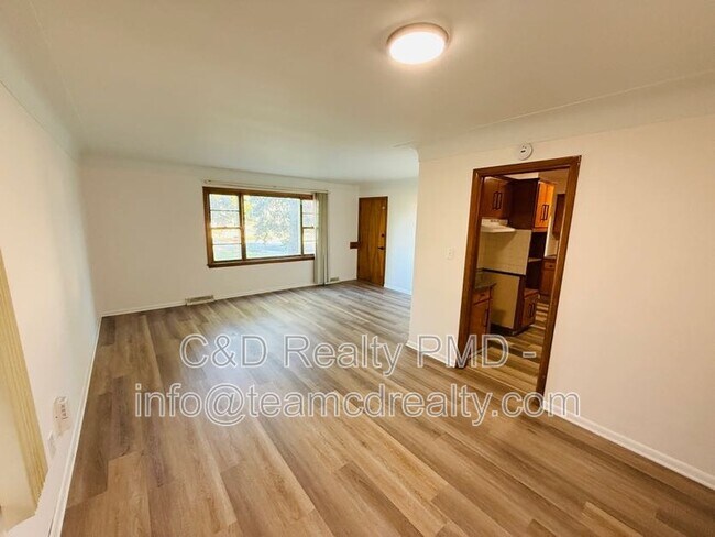 Foto del edificio - 426 E 200th St