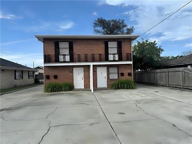 Foto del edificio - 1629 Feronia St