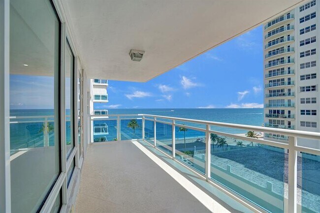 Foto del edificio - 3430 Galt Ocean Dr