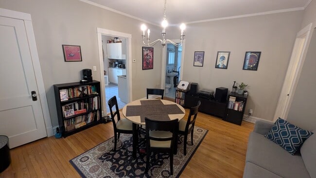 Dining room - 2176 W Windsor Ave