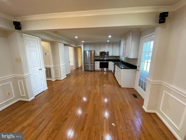 Building Photo - 4399 Poplar Tree Ct