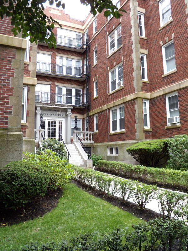 Primary Photo - 158 Summer St