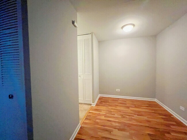 Foto del edificio - 736 W Buena Ave