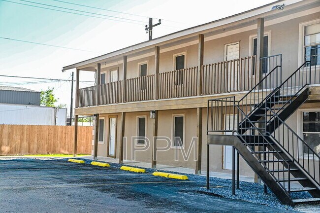Foto del edificio - 1141 W Acacia Ave