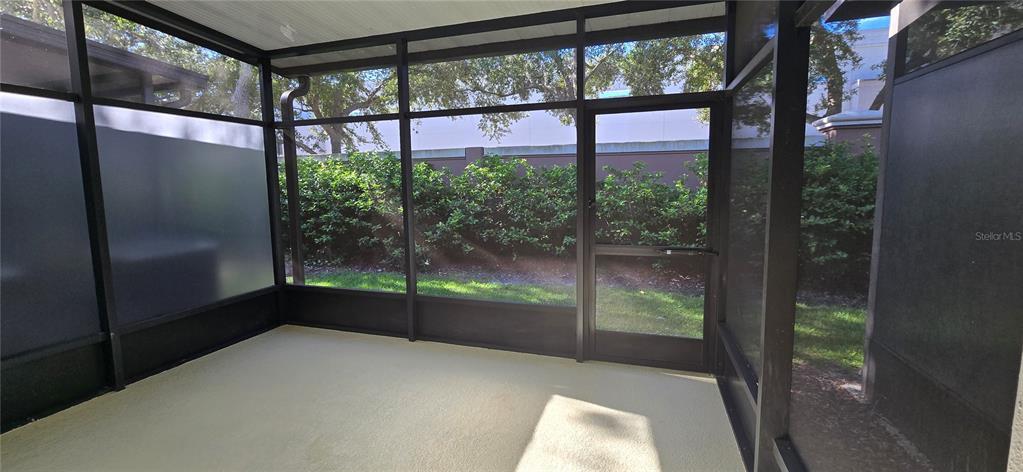 Building Photo - 10123 Pink Palmata Ct
