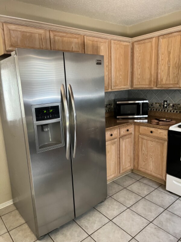 648 Oak View Ct, Azle, TX 76020 House Rental in Azle, TX