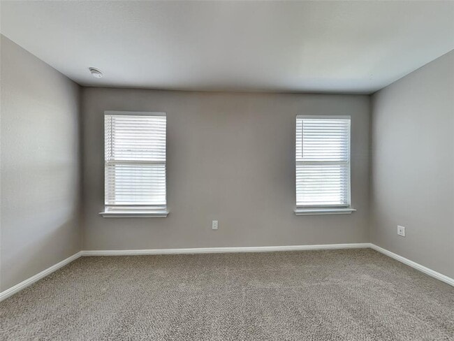 Foto del edificio - 5343 Marsh Ln