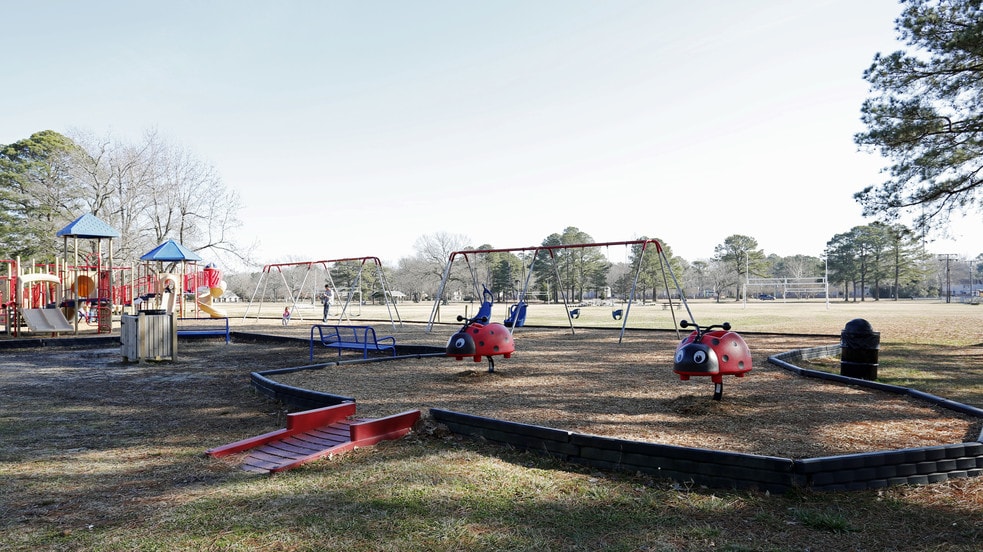 Is Willow Oaks a Good Place To Live in Hampton? Neighborhood Guide by