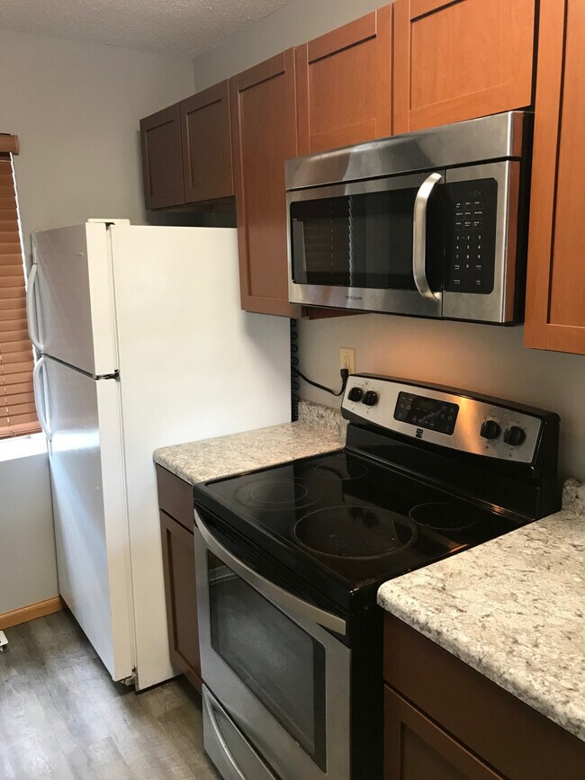 Foto del edificio - 2528 Sylvan Glen Ct