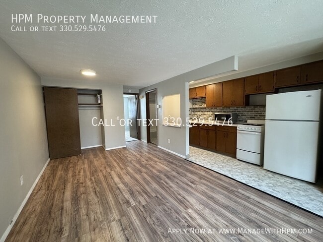 Building Photo - 1909 Ferndale Rd NW