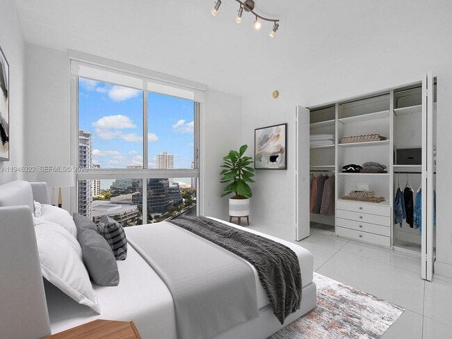 Foto del edificio - 495 Brickell Ave