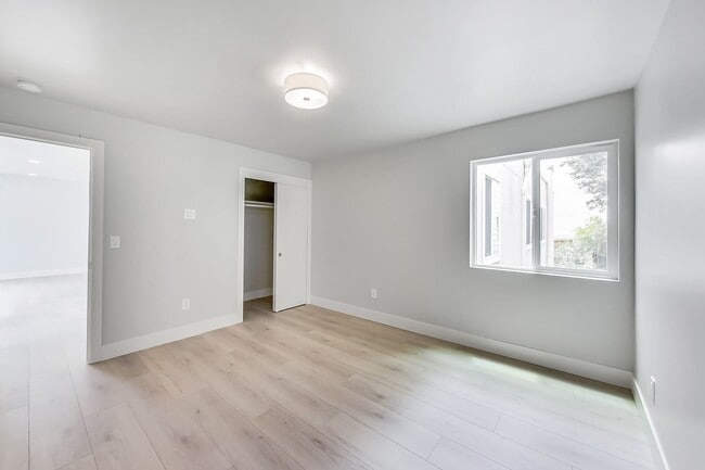 Building Photo - 1375 Sacramento St