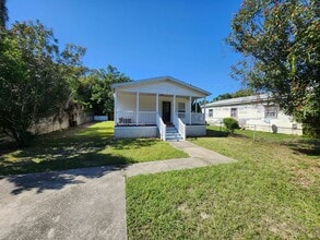 Building Photo - 811 N D St