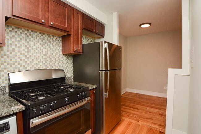 Foto del edificio - 701 Elm Pl