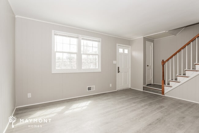 Foto del edificio - 446 S Chapel Gate Ln