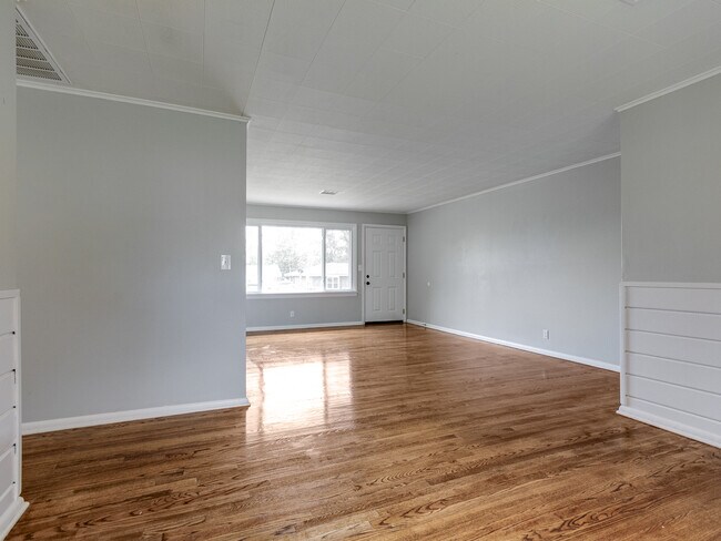 Foto del edificio - 3900 Fairview Rd