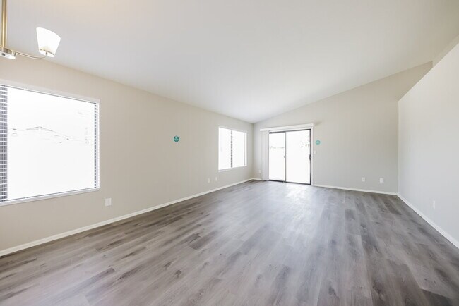 Foto del edificio - 3154 W Via Montoya Dr