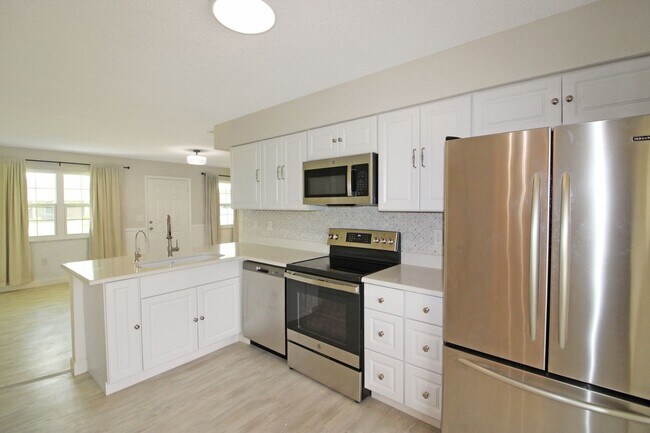 Building Photo - South Venice Annual Home for Rent