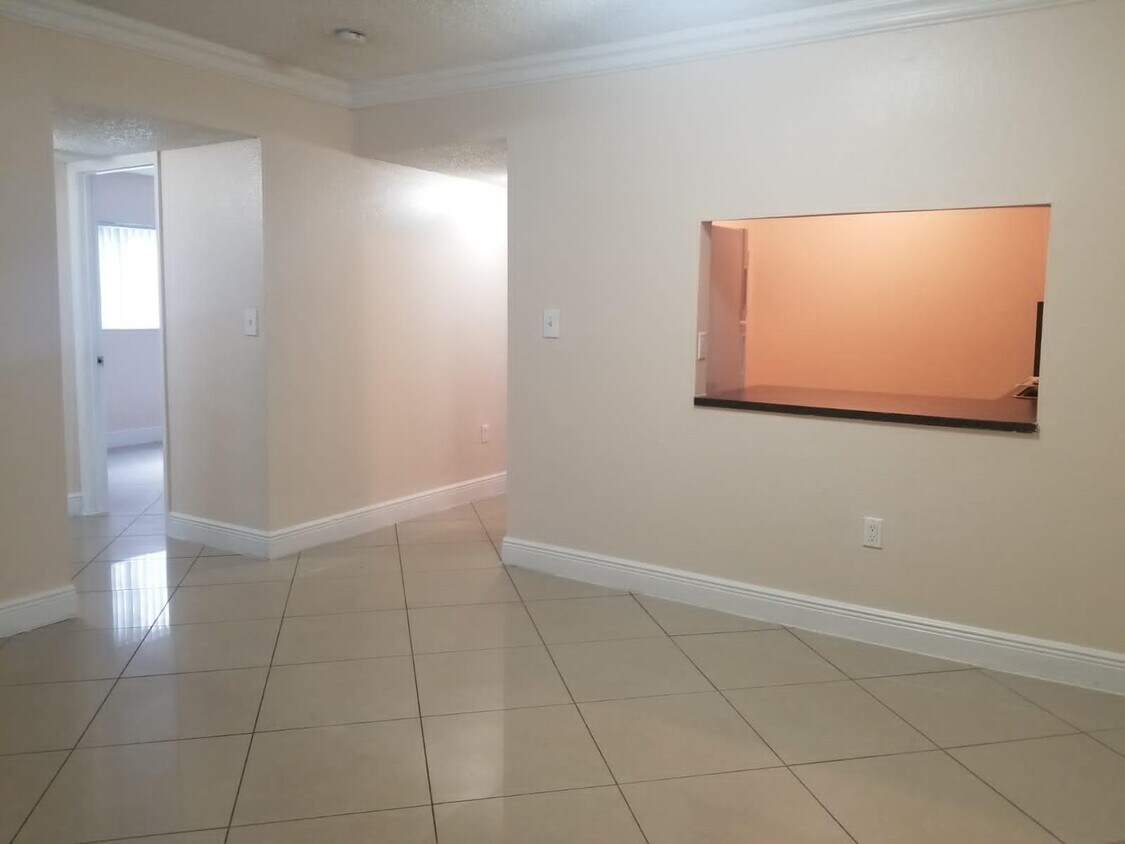 Foto principal - 11101 SW 200th St