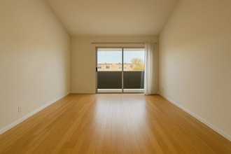 Building Photo - 3454 Castle Glen Dr