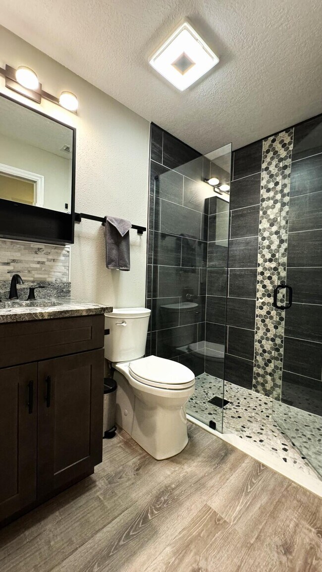 Building Photo - 4163 Dividend Ave