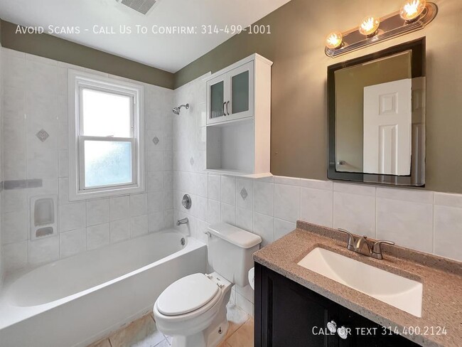 Building Photo - 9526 Ridge Ave