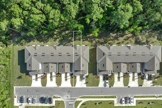 Photo - 82 Vero Dr Townhome