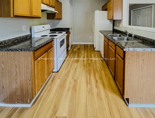 Building Photo - 5435 Eneida Sue Dr