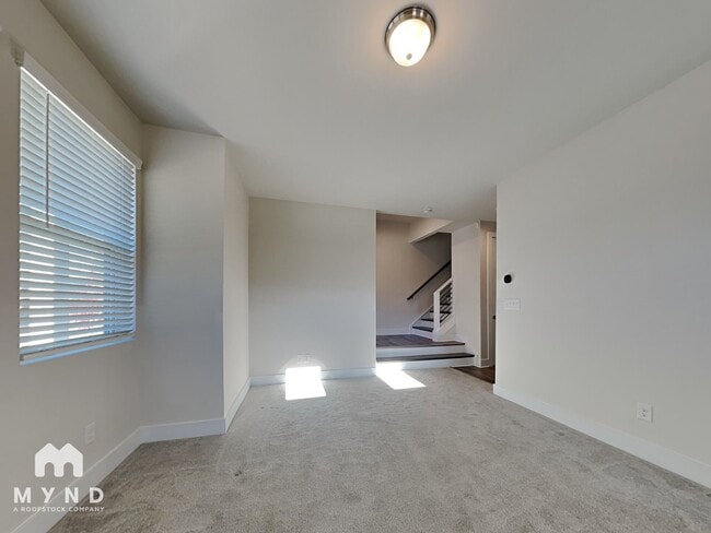 Foto del edificio - 2330 Aria Park Dr