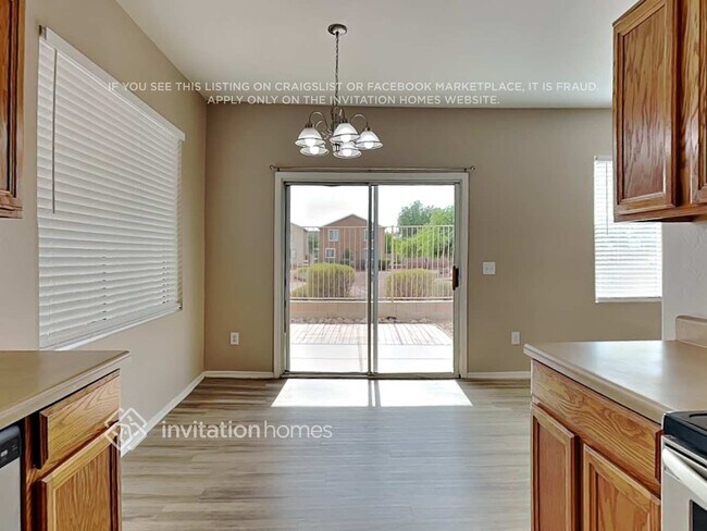 Building Photo - 1204 S 120th Ln