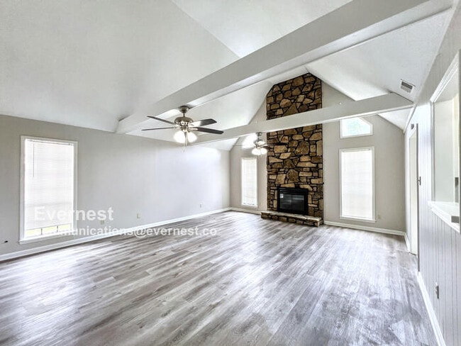 Building Photo - 2947 Crowell St