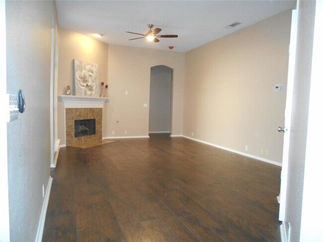 Foto del edificio - 4716 Frost Hollow Dr